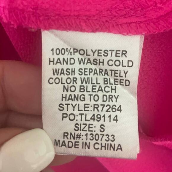 Umgee Women Top S Pink Ruffle‎ Vibrant Girly Festival Vacay Resort Cruise NEW - Picture 10 of 11